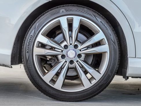 Used 2016 Mercedes-Benz E 350 Sedan w/ Premium Package image 14