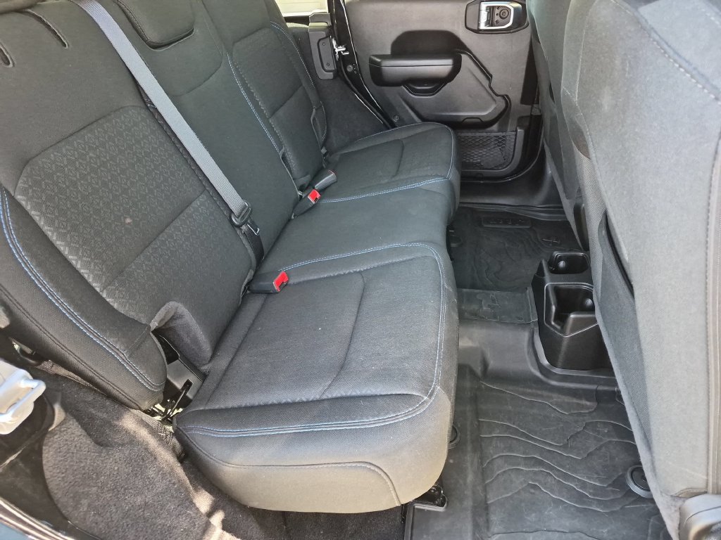 Used 2021 Jeep Wrangler Unlimited Sport AWD/4WD image 18