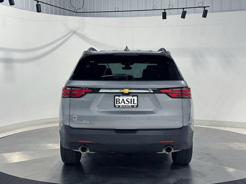 Used 2023 Chevrolet Traverse LT w/ LT Premium Package AWD/4WD image 12