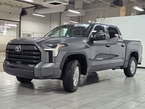 Used 2024 Toyota Tundra SR5 image 11
