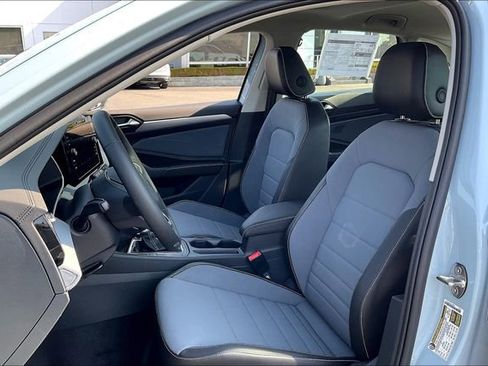 New 2025 Volkswagen Jetta SE image 10