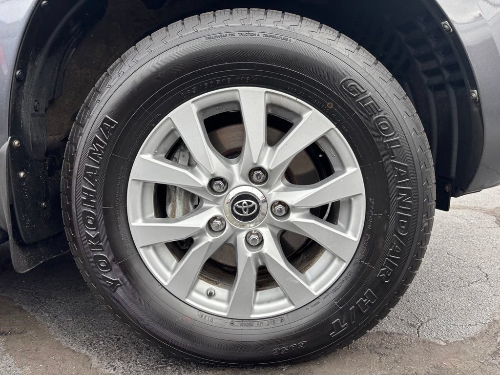 Used 2017 Toyota Land Cruiser AWD/4WD image 13