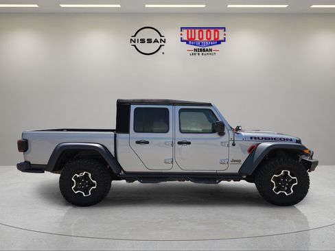 Used 2020 Jeep Gladiator Rubicon AWD/4WD image 2