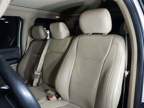 Used 2017 Ford F150 Lariat image 10