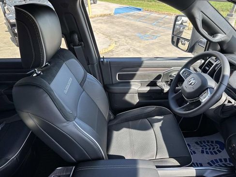 New 2026 RAM 3500 Laramie w/ Towing Technology Group AWD/4WD image 23