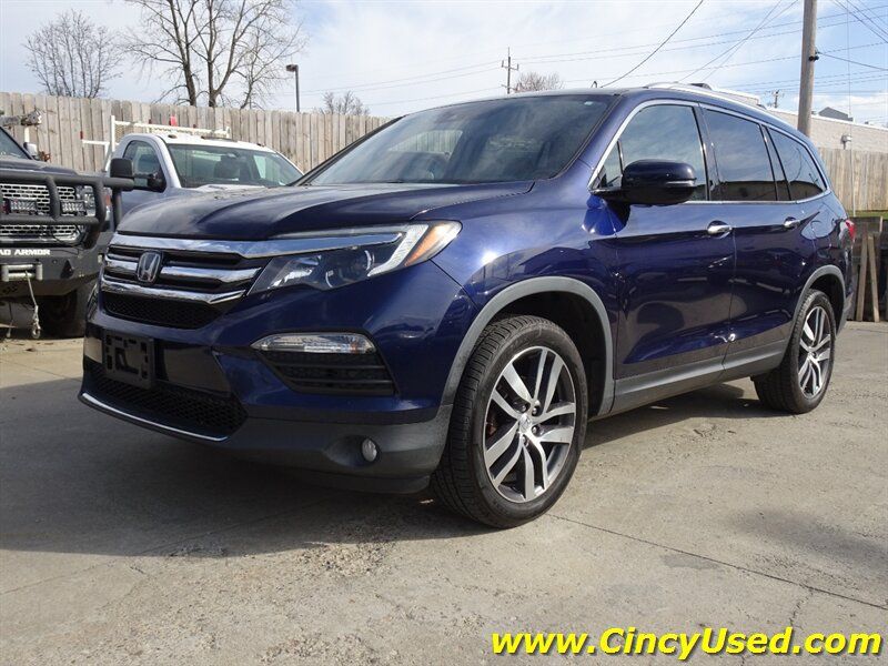 Used 2017 Honda Pilot Touring image 3