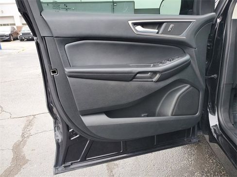 Certified 2024 Ford Edge SEL w/ Convenience Package image 9