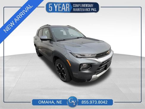 Used 2021 Chevrolet TrailBlazer LT w/ Premium Seating Package AWD/4WD image 1