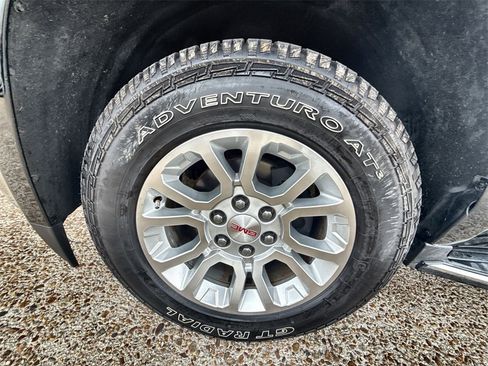 Used 2019 GMC Yukon XL SLT image 31