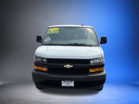Used 2022 Chevrolet Express 3500 LS RWD image 2
