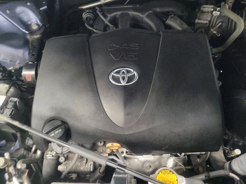 Used 2017 Toyota Highlander Limited image 30