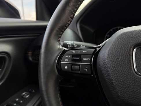 Used 2024 Honda HR-V Sport image 9