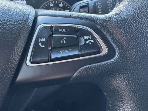 Used 2020 Ford EcoSport SE w/ SE Convenience Package image 16