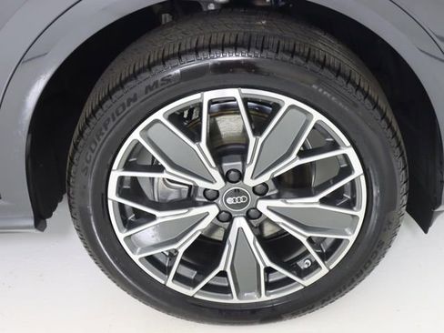 Used 2025 Audi Q5 Premium Plus AWD/4WD image 9