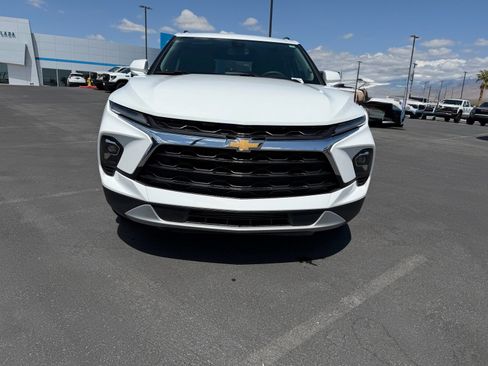 Used 2024 Chevrolet Blazer LT w/ Convenience Package FWD image 8