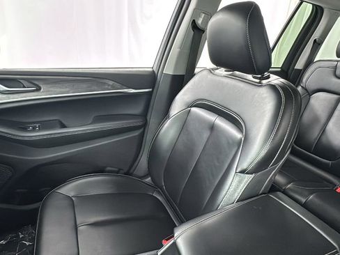 Used 2024 Jeep Grand Cherokee Limited image 13