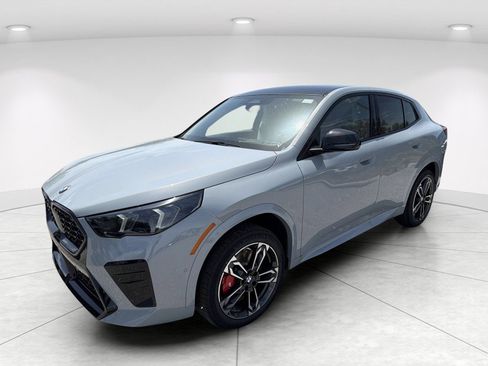 New 2026 BMW X2 xDrive28i w/ Technology Package AWD/4WD image 8