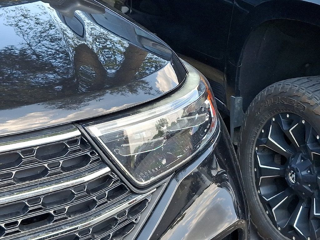 Used 2020 Ford Explorer XLT w/ Equipment Group 202A AWD/4WD image 4