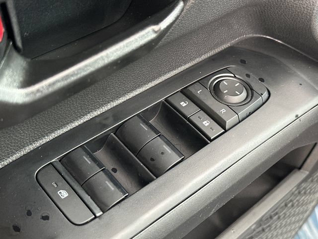 Used 2026 Toyota Tacoma SR5 AWD/4WD image 14