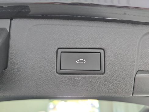 Certified 2023 Volkswagen Atlas SE AWD/4WD image 14