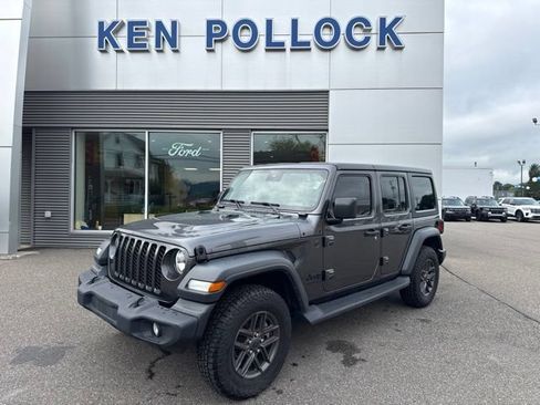 Used 2024 Jeep Wrangler Unlimited Sport AWD/4WD image 2