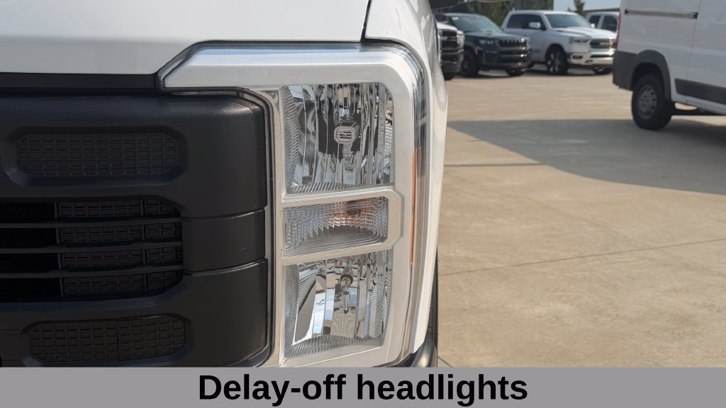 Used 2023 Ford F350 XL RWD image 9