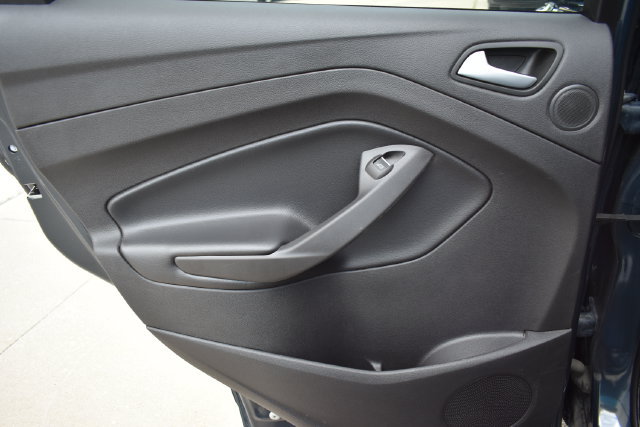 Used 2019 Ford Escape Titanium AWD/4WD image 38