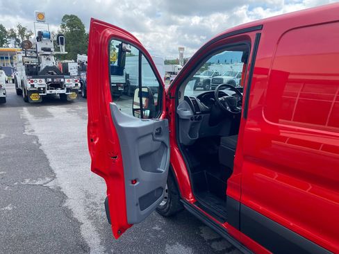 Used 2016 Ford Transit 150 130 Low Roof RWD image 7