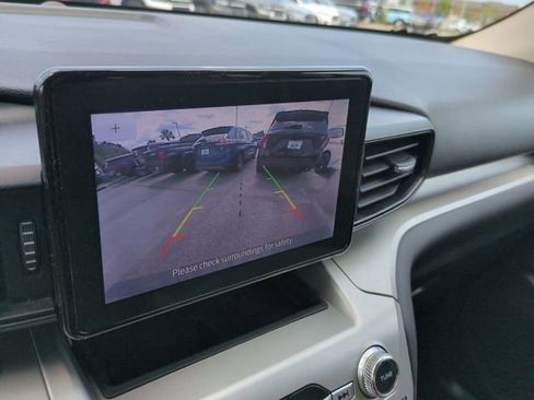 Used 2022 Ford Explorer XLT RWD image 22