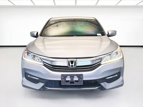 Used 2016 Honda Accord Sport image 2