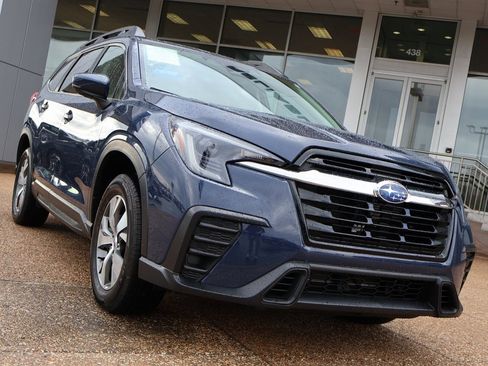 Used 2024 Subaru Ascent Premium w/ Convenience Package image 7