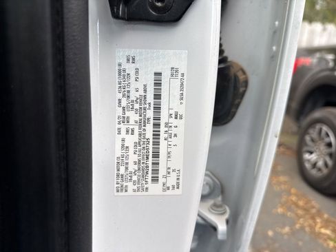 Used 2021 Ford F250 XLT w/ XLT Value Package AWD/4WD image 9