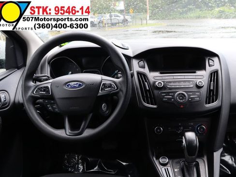 Used 2017 Ford Focus SE FWD image 14