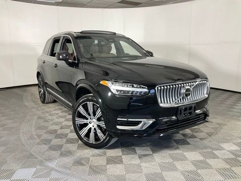 Used 2023 Volvo XC90 T8 Plus image 41