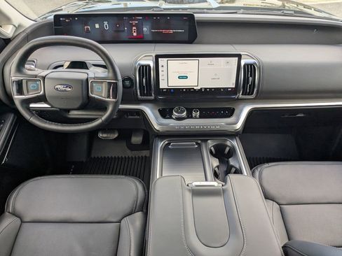 New 2026 Ford Expedition Platinum AWD/4WD image 16
