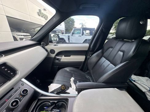 Used 2016 Land Rover Range Rover Sport HSE AWD/4WD image 16