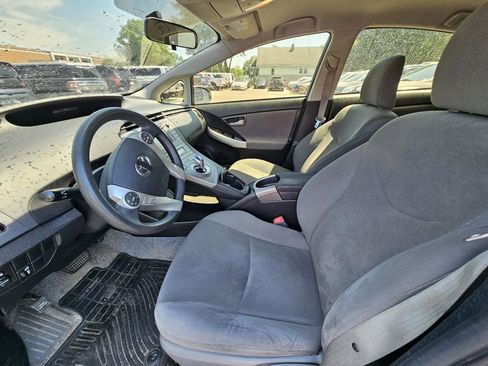 Used 2012 Toyota Prius Two w/ Preferred Accessory Pkg FWD image 19