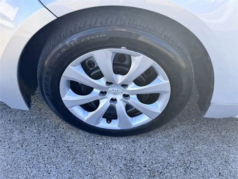 Used 2024 Toyota Corolla LE image 9