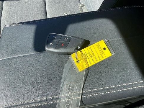 Used 2025 GMC Terrain Elevation FWD image 12