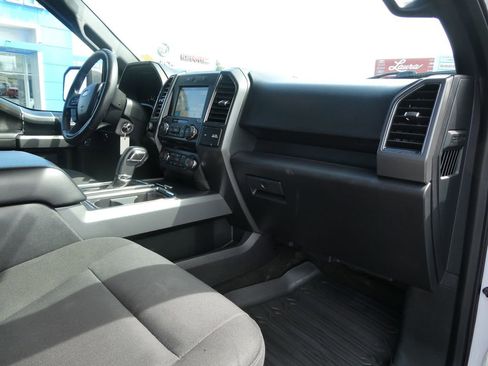 Used 2018 Ford F150 XLT w/ Equipment Group 302A Luxury AWD/4WD image 14