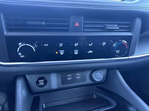 Certified 2025 Nissan Rogue S image 27