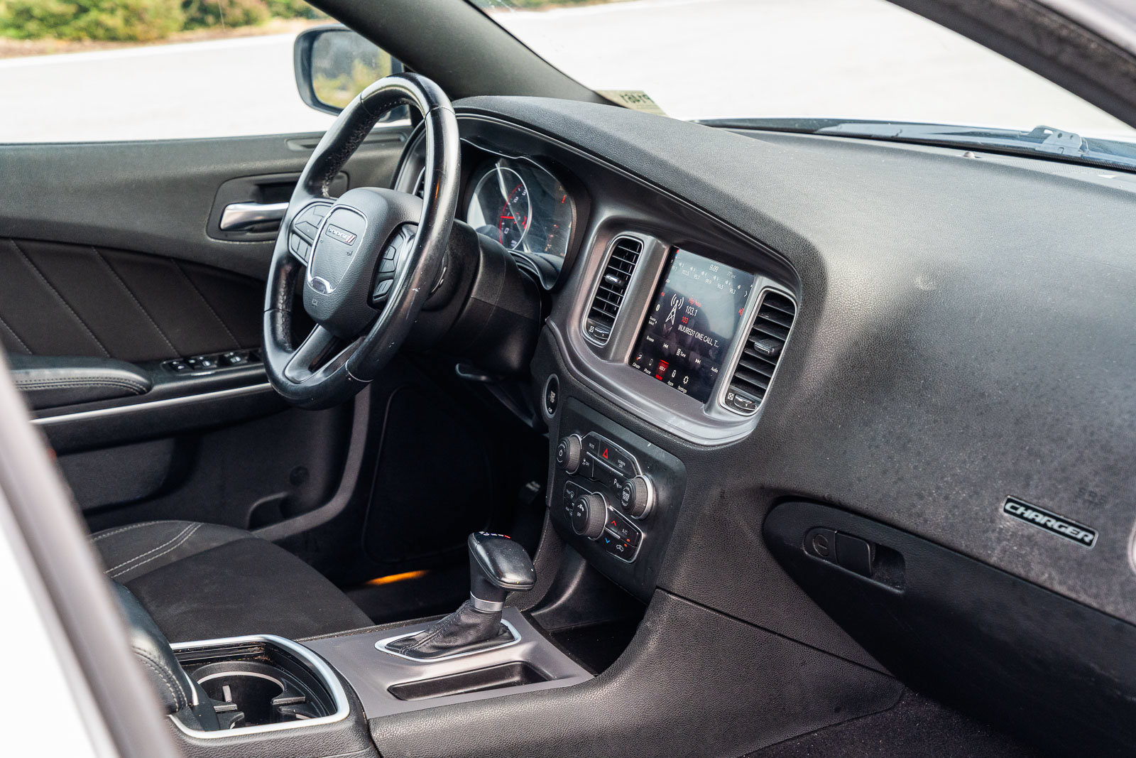 Used 2023 Dodge Charger SXT RWD image 12
