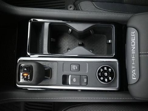 New 2026 Nissan Pathfinder SV image 19