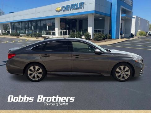 Used 2020 Honda Accord Sport image 12