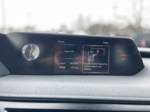 Used 2019 Lexus UX 200 w/ Premium Package FWD image 14