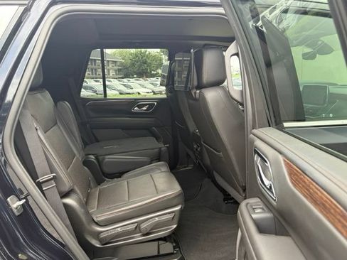 Used 2021 Chevrolet Tahoe High Country w/ Premium Package AWD/4WD image 31
