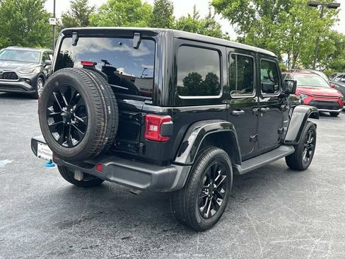 Used 2022 Jeep Wrangler Unlimited Sahara w/ Cold Weather Group AWD/4WD image 4