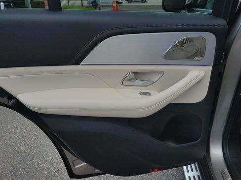 Certified 2023 Mercedes-Benz GLE 450 4MATIC image 11