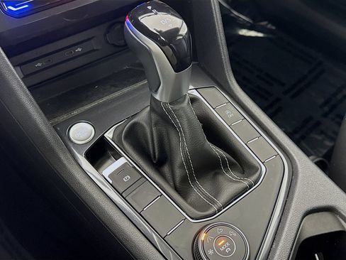Certified 2023 Volkswagen Tiguan SE AWD/4WD image 18