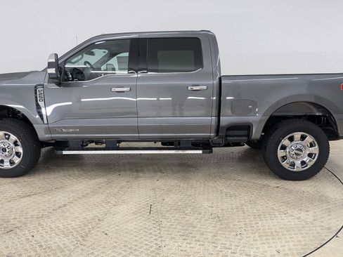 New 2026 Ford F250 Lariat w/ Chrome Package AWD/4WD image 2